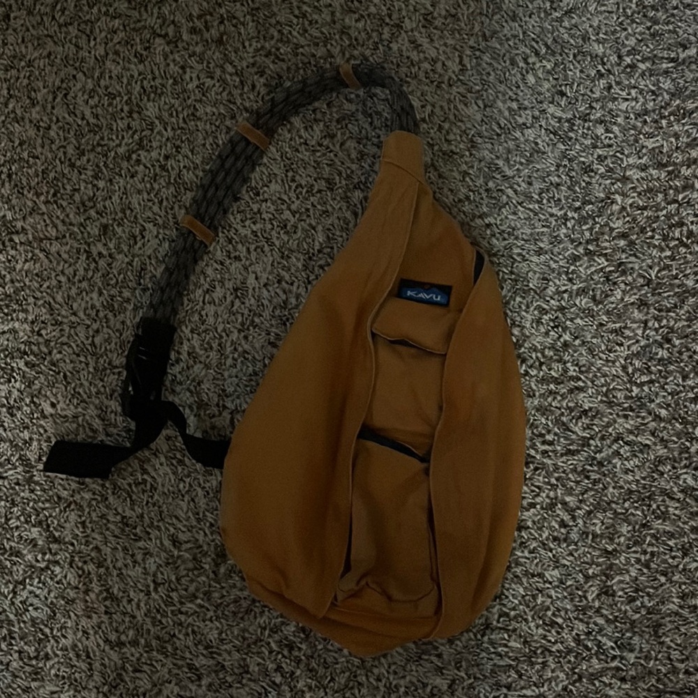EUC Kavu Bag